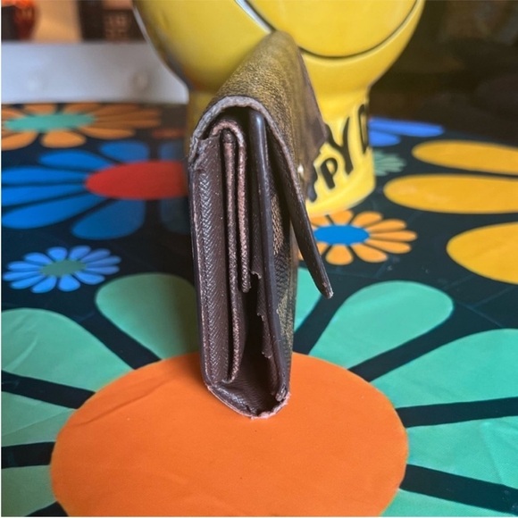 LV Damier Wallet (Cobblers dream) - Picture 3 of 12